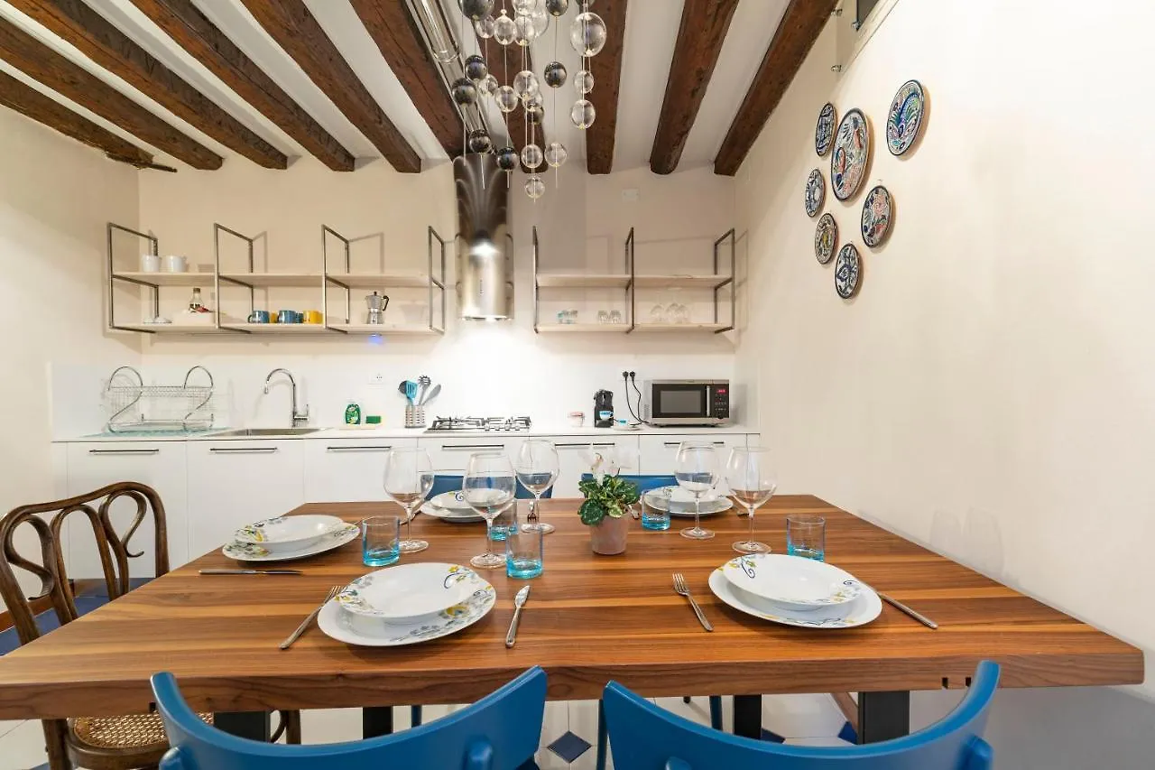 San Silvestro House Apartment Venice Italy