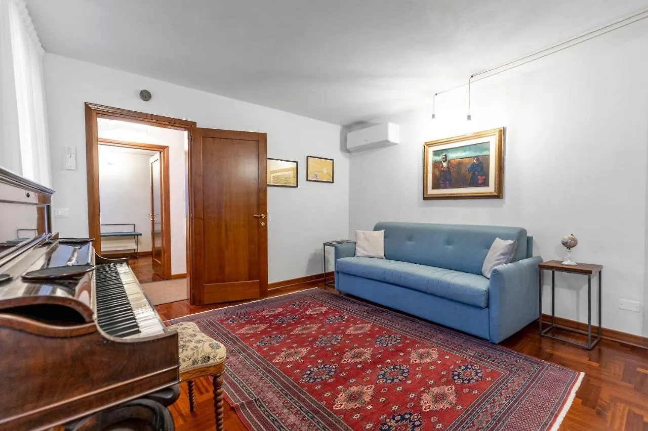 San Silvestro House Apartment Venice 0*,  Italy