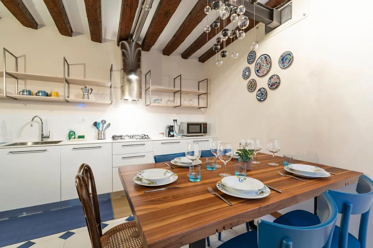 San Silvestro House Apartment Venice