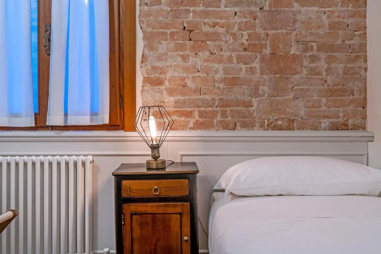 San Silvestro House Apartment Venice 0*,
