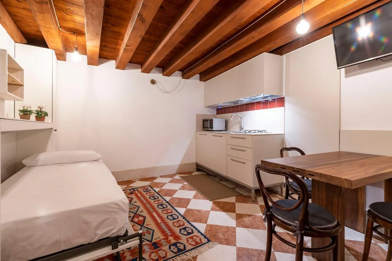 San Silvestro House Apartment Venice